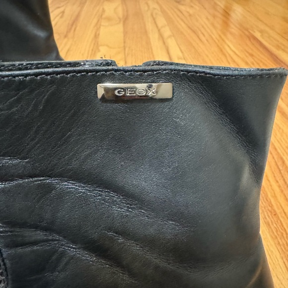 Geox Respira black leather short boots - Picture 2 of 8